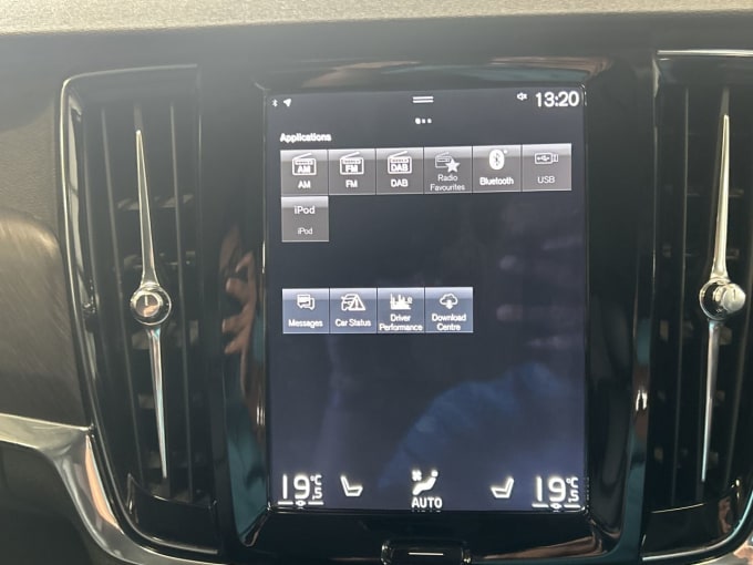 2025 Volvo V90 Cross Country