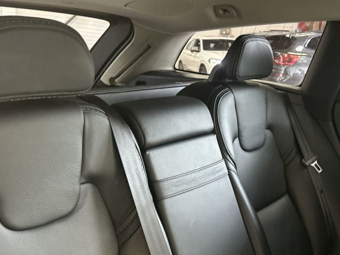 2025 Volvo V90 Cross Country