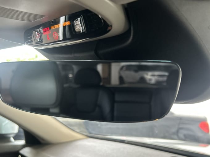 2025 Volvo V90 Cross Country