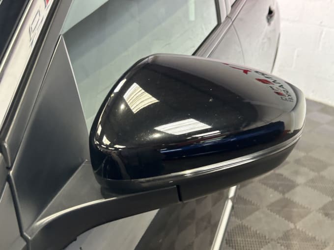 2025 Peugeot 5008