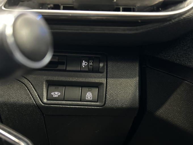 2025 Peugeot 5008