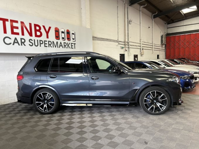 2025 BMW X7