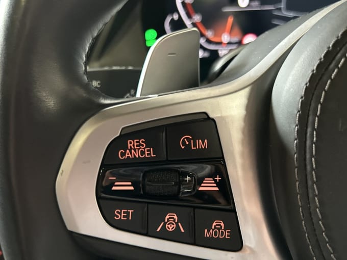2025 BMW X7