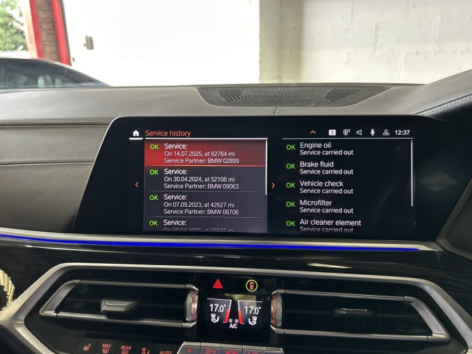 2025 BMW X7