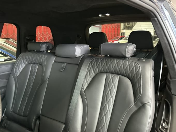 2025 BMW X7