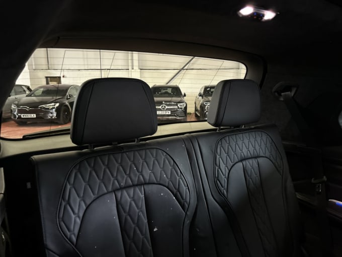2025 BMW X7