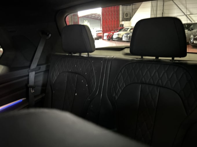 2025 BMW X7
