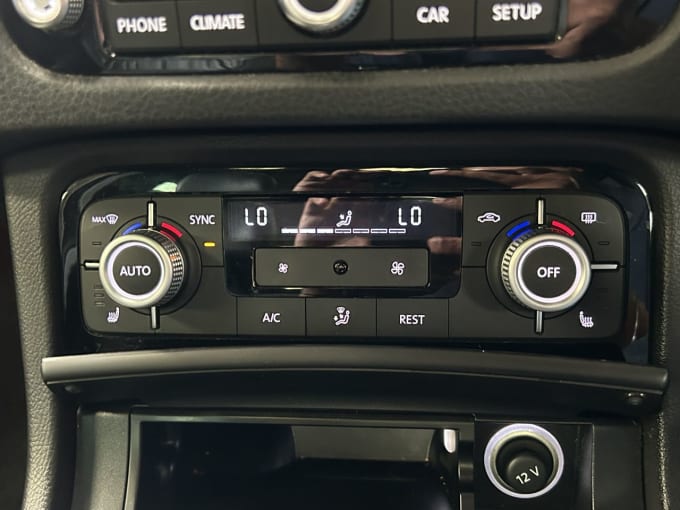 2025 Volkswagen Touareg
