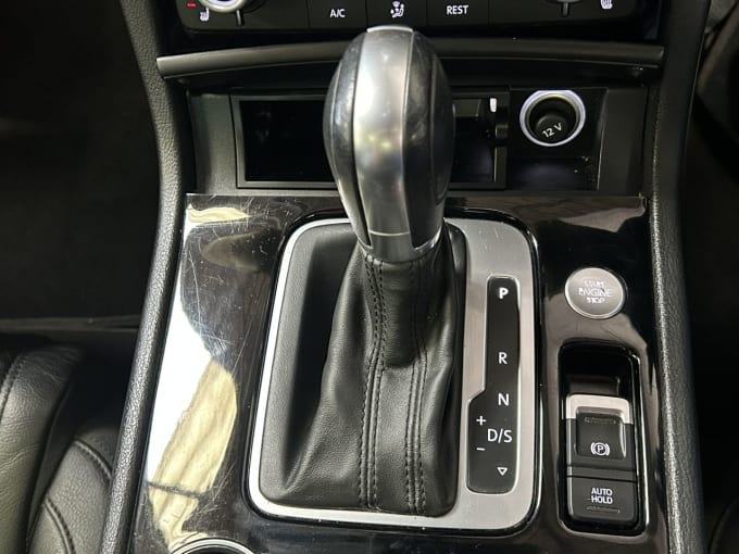 2025 Volkswagen Touareg
