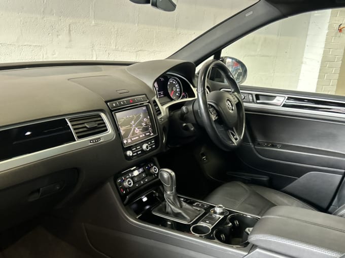 2025 Volkswagen Touareg