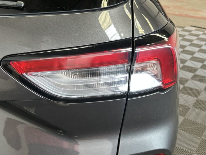 2025 Ford Kuga