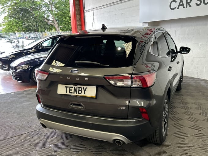 2025 Ford Kuga