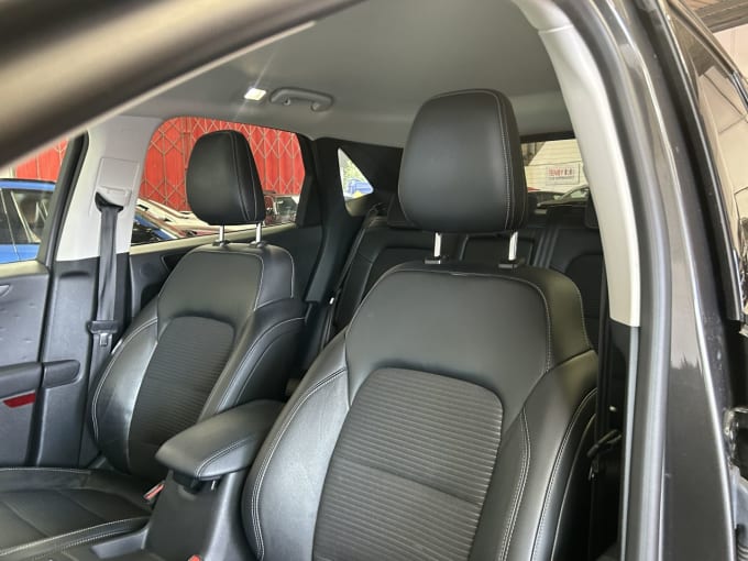 2025 Ford Kuga