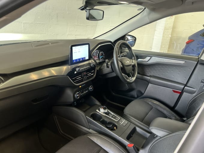 2025 Ford Kuga