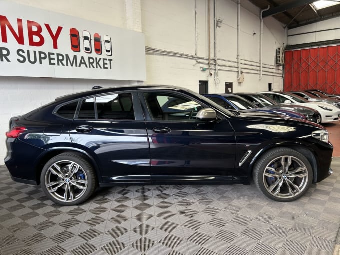 2025 BMW X4