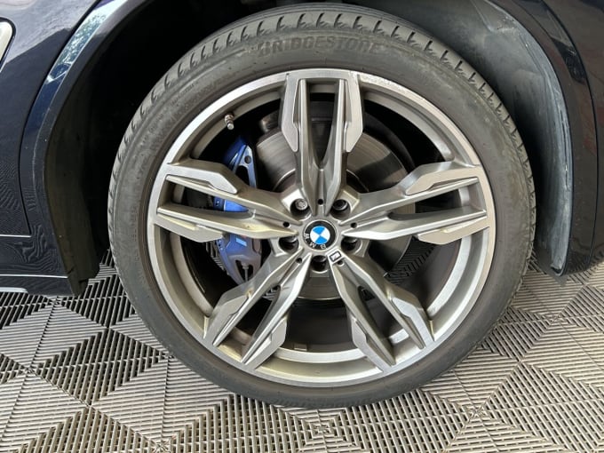 2025 BMW X4