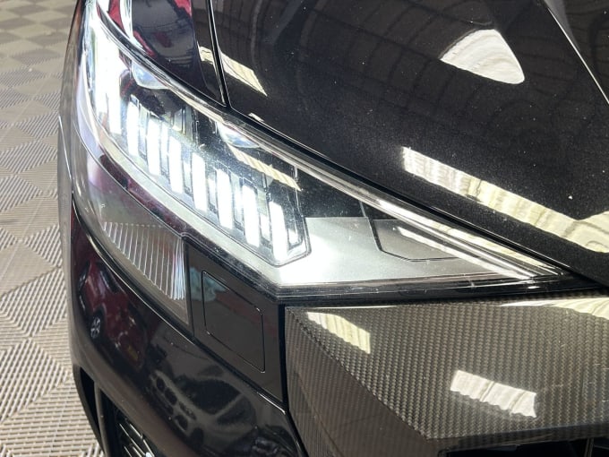 2025 Audi Rsq8