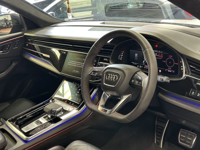 2025 Audi Rsq8