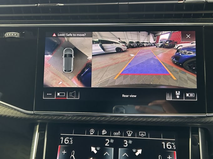 2025 Audi Rsq8