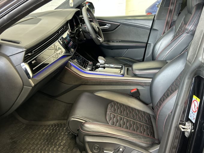 2025 Audi Rsq8