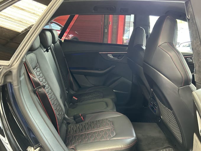 2025 Audi Rsq8