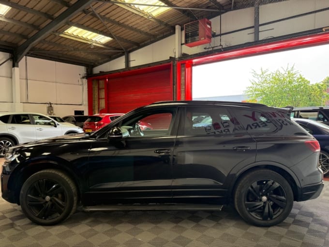 2025 Volkswagen Touareg