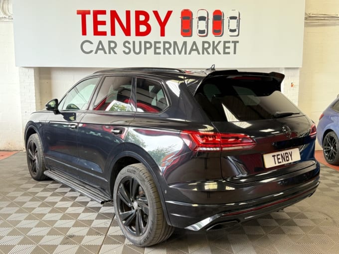 2025 Volkswagen Touareg