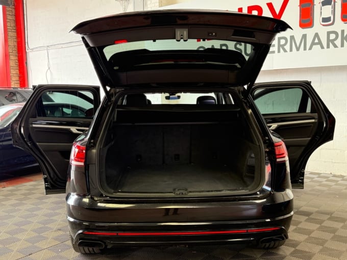 2025 Volkswagen Touareg