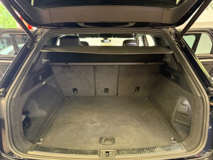 2025 Volkswagen Touareg