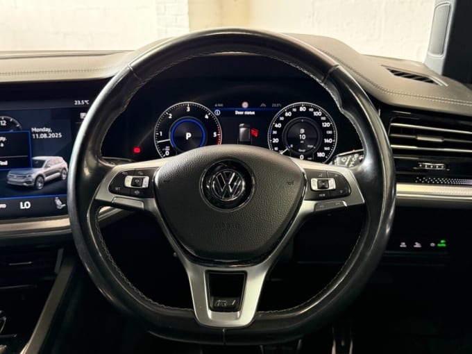 2025 Volkswagen Touareg