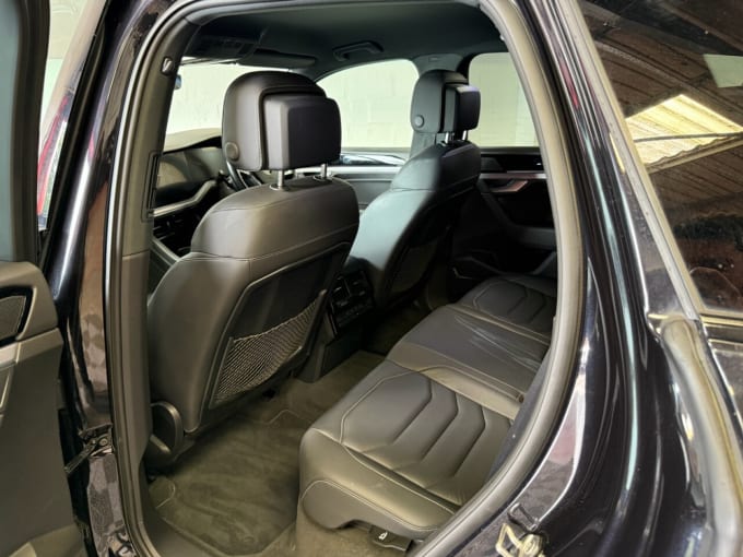 2025 Volkswagen Touareg