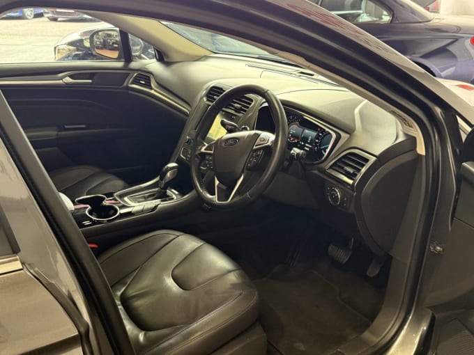 2016 Ford Mondeo