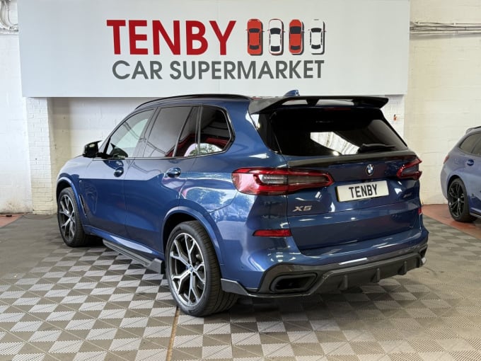 2025 BMW X5