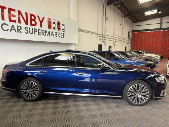 2025 Audi A8