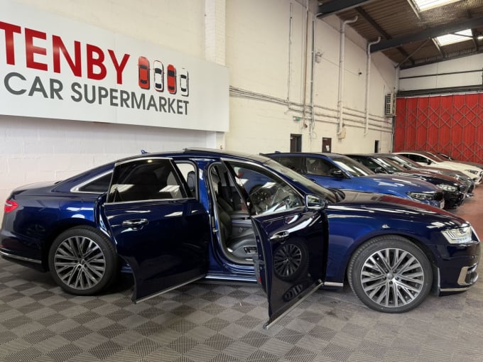 2025 Audi A8