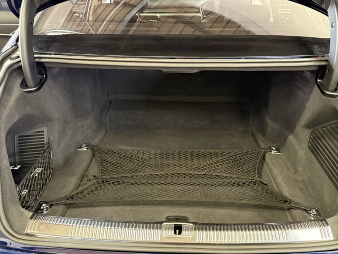 2025 Audi A8