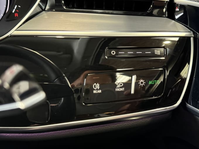 2025 Audi A8