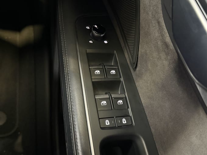 2025 Audi A8