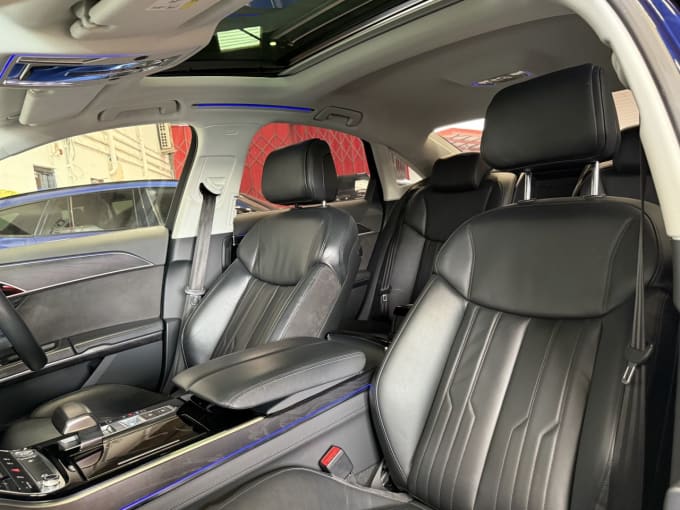 2025 Audi A8