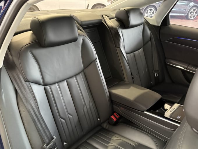 2025 Audi A8