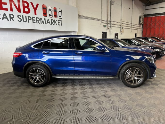 2025 Mercedes-benz Glc