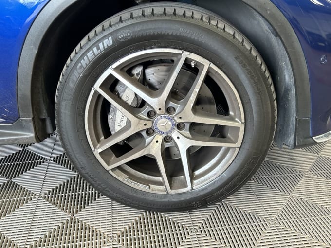 2025 Mercedes-benz Glc