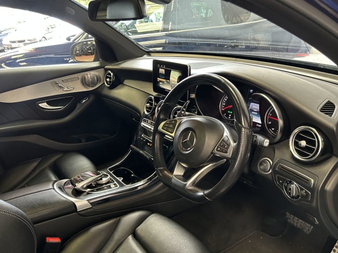 2025 Mercedes-benz Glc