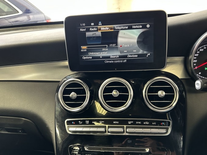 2025 Mercedes-benz Glc