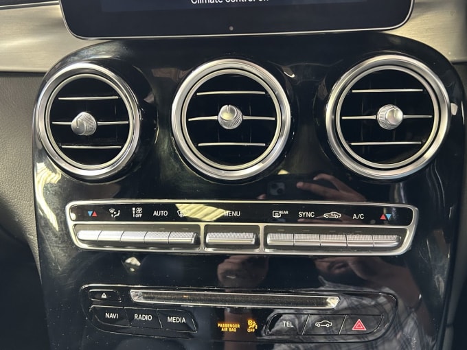 2025 Mercedes-benz Glc
