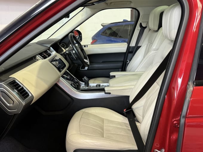 2025 Land Rover Range Rover Sport