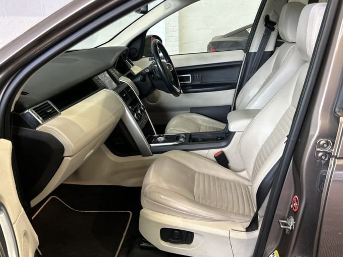 2025 Land Rover Discovery Sport