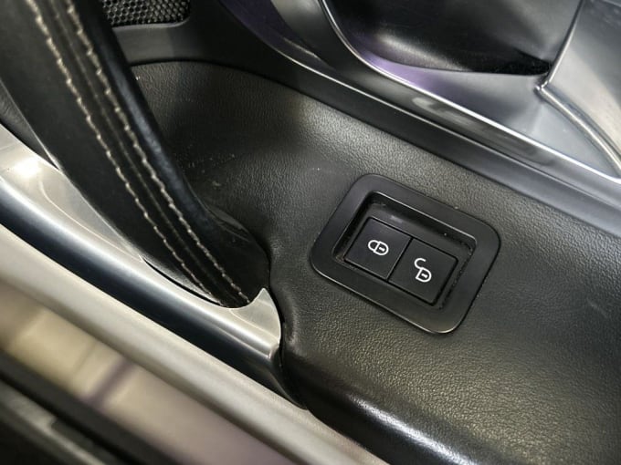 2025 Land Rover Discovery Sport