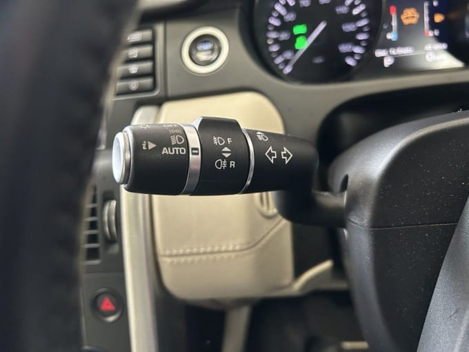 2025 Land Rover Discovery Sport