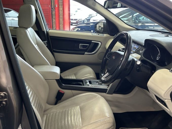 2025 Land Rover Discovery Sport